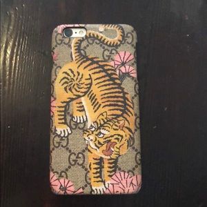 Gucci iPhone 6s pink bengal phone case